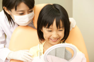 子どもの治療・予防（フッ素）　小児歯科